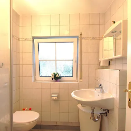 Birkmaase 16 - Komfort Im 4-sterne-ferienhaus Manuela Dg * Zingst